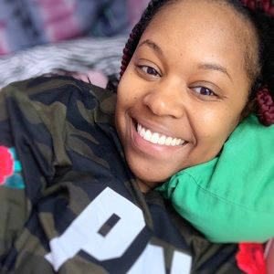 Meet your Posher, Jennifer